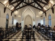 カフェ フロインドリーブ 本店