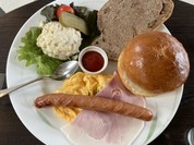 カフェ フロインドリーブ 本店