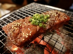 亀戸ホルモン 目黒権之助坂店
