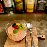 デザート（白桃のコンポート）