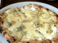 クアトロフォルマッジ