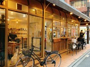 LUSH COFFEE ROASTER&LABORATORY