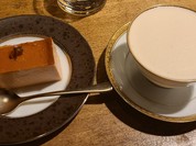 期間限定桜プリン　自家製チャイラテ