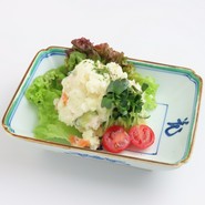 自家製ポテトサラダ