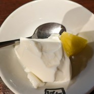 杏仁豆腐