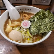 江戸前煮干中華そば きみはん 総本店