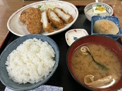 ひさや