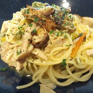 GLICINE di ACQUA PAZZA（グリーチネ ディ アクアパッツァ）