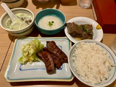 牛タン　牛タン角煮セット