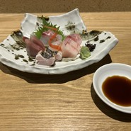 たてや
