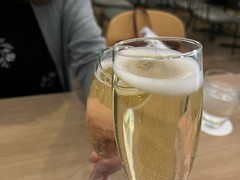 サラベス　東京