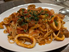 魚介のトマトソース、リングイネ