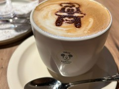 Disney HARVEST MARKET By CAFE COMPANY 横浜赤レンガ倉庫店