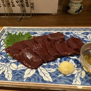 馬刺しレバー