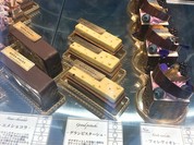 Chocolaterie&Bar ROND-POINT by Hirofumi Tanakamaru