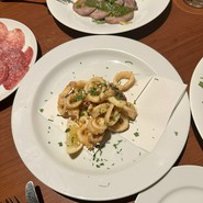 ラ　ロンディネ