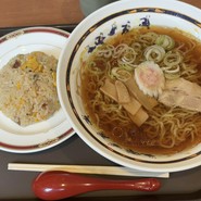 支那そばミニチャーハンセット1050円！