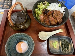 淡路島肉丼製作所 牛と米