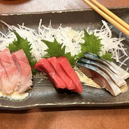 お刺身も美味しい