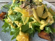 かぼちゃとヨーグルトのドレッシングのサラダ