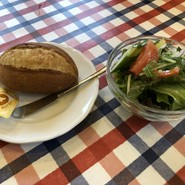 レストラン　フュメドゥコスモ