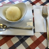 レストラン　フュメドゥコスモ