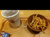 クアアイナ イクスピアリ店