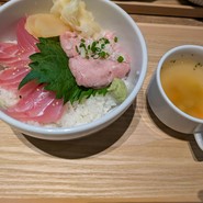 魚屋のマグロ食堂 オートロキッチン 赤羽店
