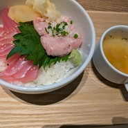魚屋のマグロ食堂 オートロキッチン 赤羽店