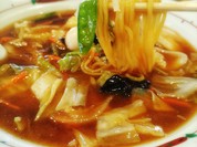 福よしの広東麺(あんかけラーメン)はお手頃価格でマジ美味しい。お約束の麺リフト。