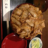 びっくり豚丼