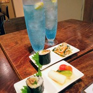 塩屋ハイボールと突き出し二品