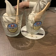 カフェ　レンベーク　（直輸入ベルギービール専門店）