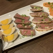 カフェ　レンベーク　（直輸入ベルギービール専門店）