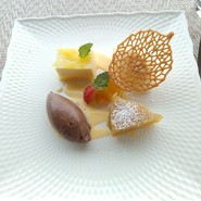 フランス料理　Arum（アリュム）