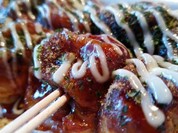 おいしいたこ焼きあります。