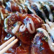 おいしいたこ焼きあります。