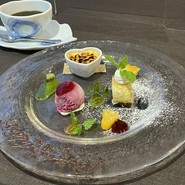 誕生日お祝いと事前にお伝えしていたら、花火付きのメッセージプレート用意してくださいました。