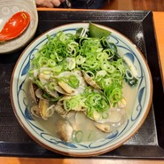 山盛りあさりうどん大