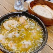 NIKUのcafeーbar　AJITO