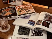 山崎12年と店内にある本