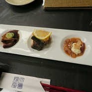 先付け  ローストビーフ、白身魚の焼物、塩辛