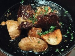 CINQUE　IKARIYA（チンクエイカリヤ）