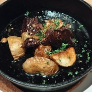 CINQUE　IKARIYA（チンクエイカリヤ）