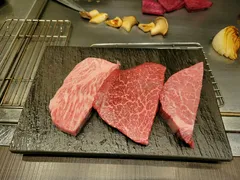 神戸ステーキ　彩ダイニング