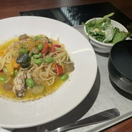 ゴロゴロ春野菜と枝豆のペペロンチーノ