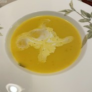 レストラン　フュメドゥコスモ