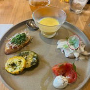 BRACERIA　PASTICCERIA　BOND