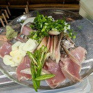 カツオのタタキ