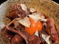 和牛サーロインのトリュフすき焼き